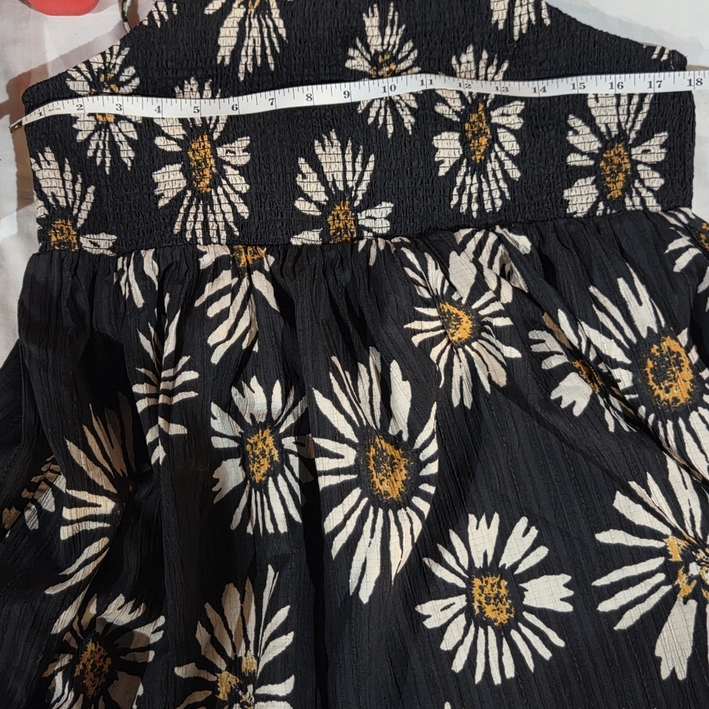 BNWT 🌼American Eagle Outfitters Black Daisy Backless Sundress - Picture 8 of 8